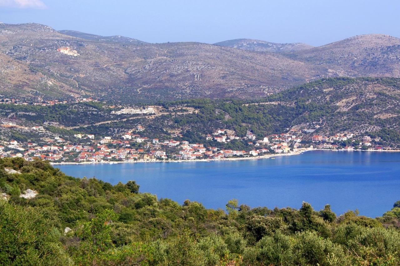 Seaside holiday house Poljica, Trogir - 5161 Marina Exterior foto