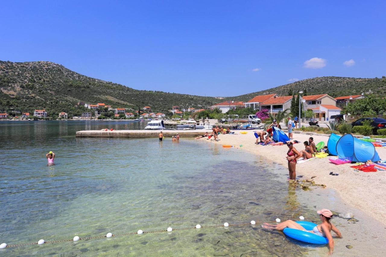 Seaside holiday house Poljica, Trogir - 5161 Marina Exterior foto