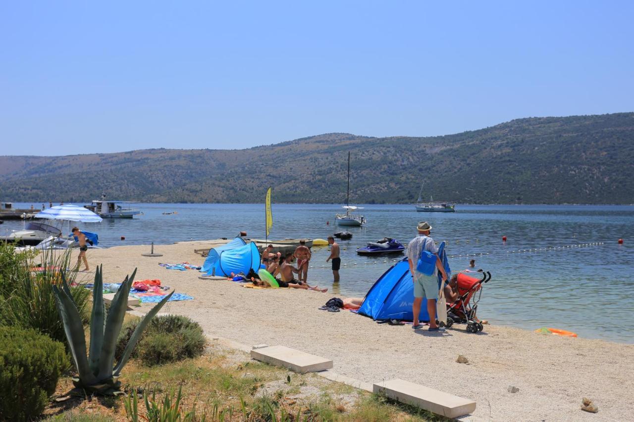 Seaside holiday house Poljica, Trogir - 5161 Marina Exterior foto