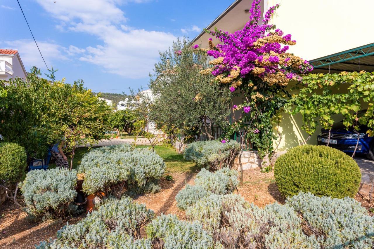 Seaside holiday house Poljica, Trogir - 5161 Marina Exterior foto