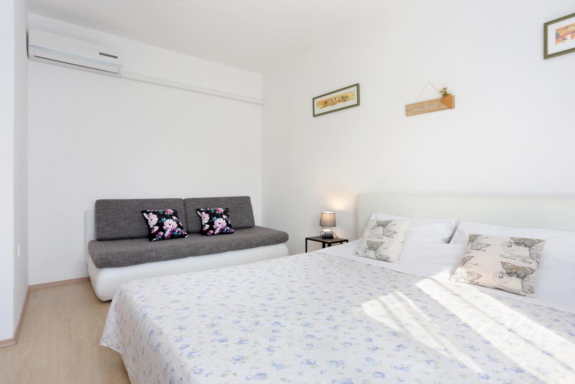 Seaside holiday house Poljica, Trogir - 5161 Marina Quarto foto